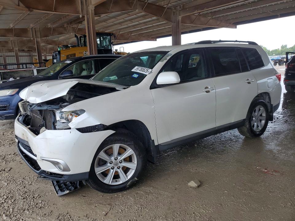 2013 Toyota Highlander VIN 5TDZK3EH2DS094953 COPART salvage auction — FRONT END, Tx - Certificate Of Title, sold $2,800 on 2026-07-31 (photo 1)