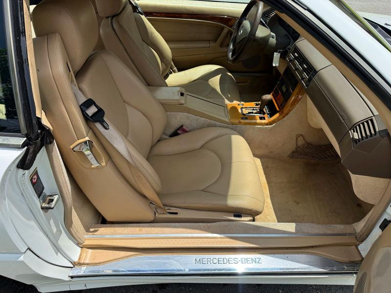 2001 Mercedes-benz Sl-class VIN WDBFA68F71F198298 COPART salvage auction — NORMAL WEAR, FL - CERTIFICATE OF TITLE (P), sold $1,700 on 2026-07-29 (photo 5)