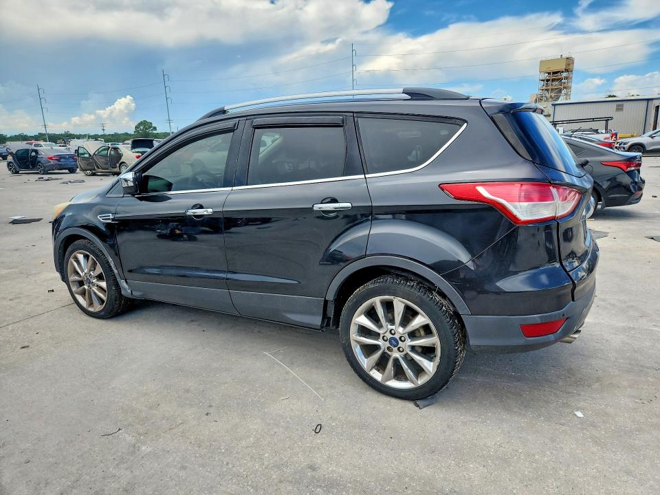 2015 Ford Escape VIN 1FMCU0GX2FUA22101 COPART salvage auction — MINOR DENT/SCRATCHES, La - Cert Of Title-Reconstructed, sold $700 on 2026-07-29 (photo 2)