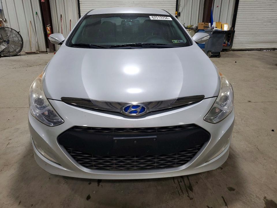 2014 Hyundai Sonata hybrid VIN KMHEC4A42EA113757 COPART salvage auction — MINOR DENT/SCRATCHES, Pa - Cert Of Title, sold $450 on 2026-07-29 (photo 5)