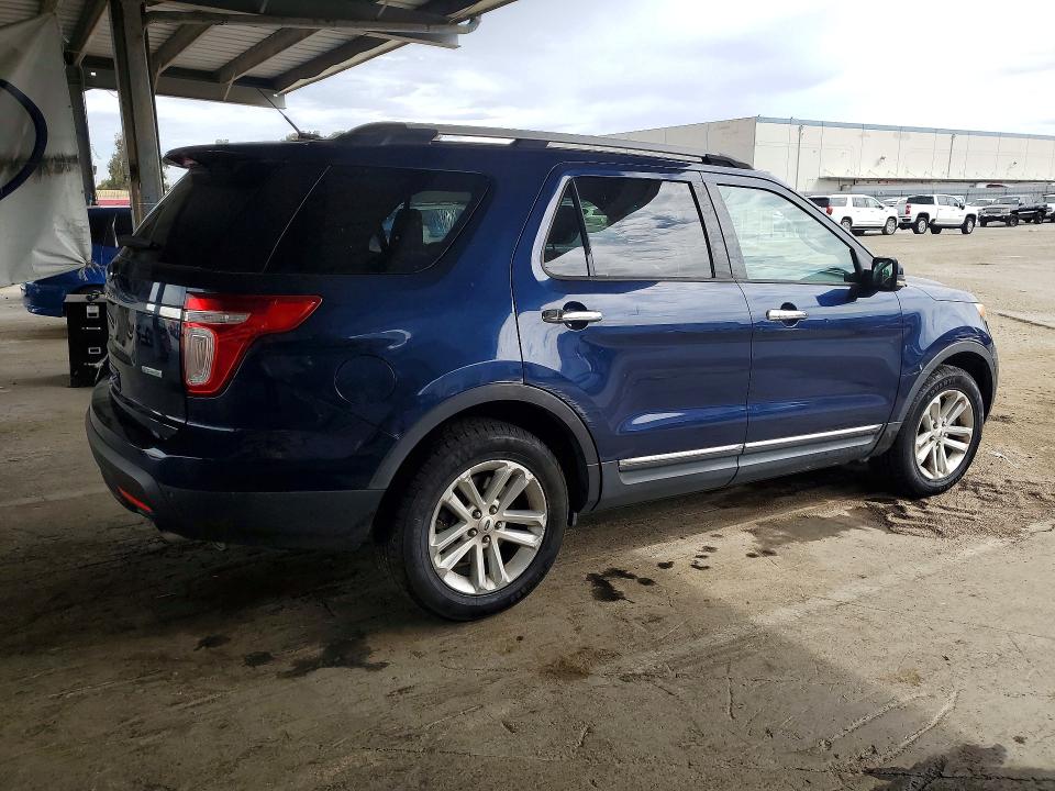 2012 Ford Explorer VIN 1FMHK7D95CGA41438 COPART salvage auction — REAR END, Ca - Dis/Dlr/Exp Only Clean Title, sold $850 on 2026-07-24 (photo 3)
