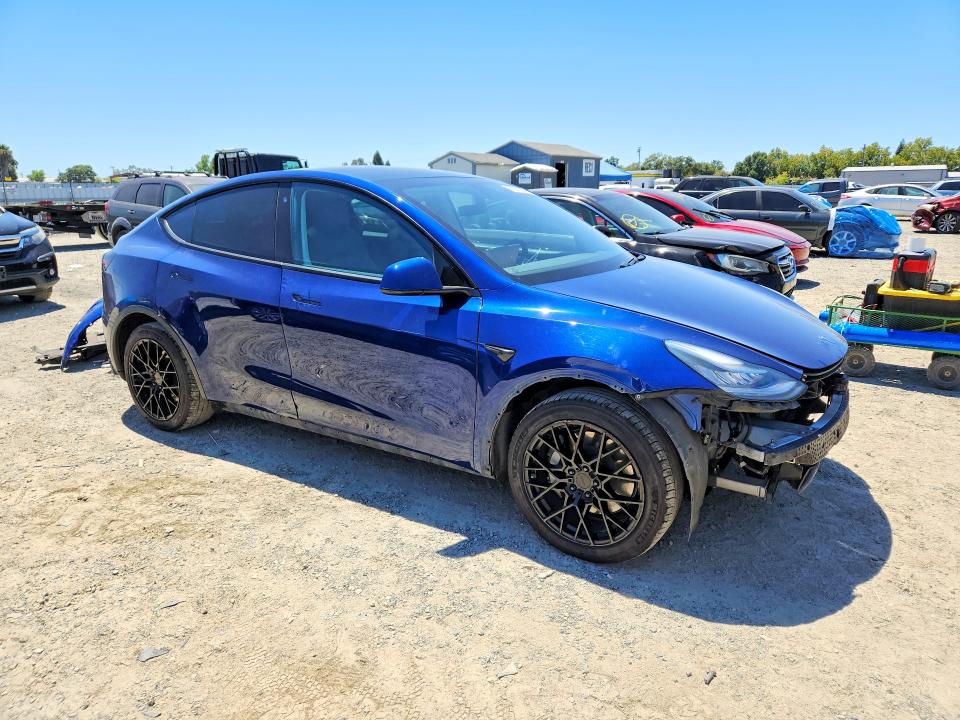 2020 Tesla Model y VIN 5YJYGDEE5LF012953 COPART salvage auction — FRONT END, CA - SALVAGE CERTIFICATE, sold $15 on 2026-07-30 (photo 4)