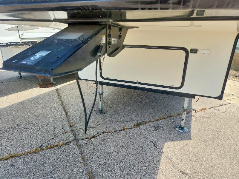 2020 Foresriver VIN 4X4FSBP21LV006818 COPART salvage auction — MINOR DENT/SCRATCHES, OH - CERTIFICATE OF TITLE, sold $14,850 on 2026-09-08 (photo 8)