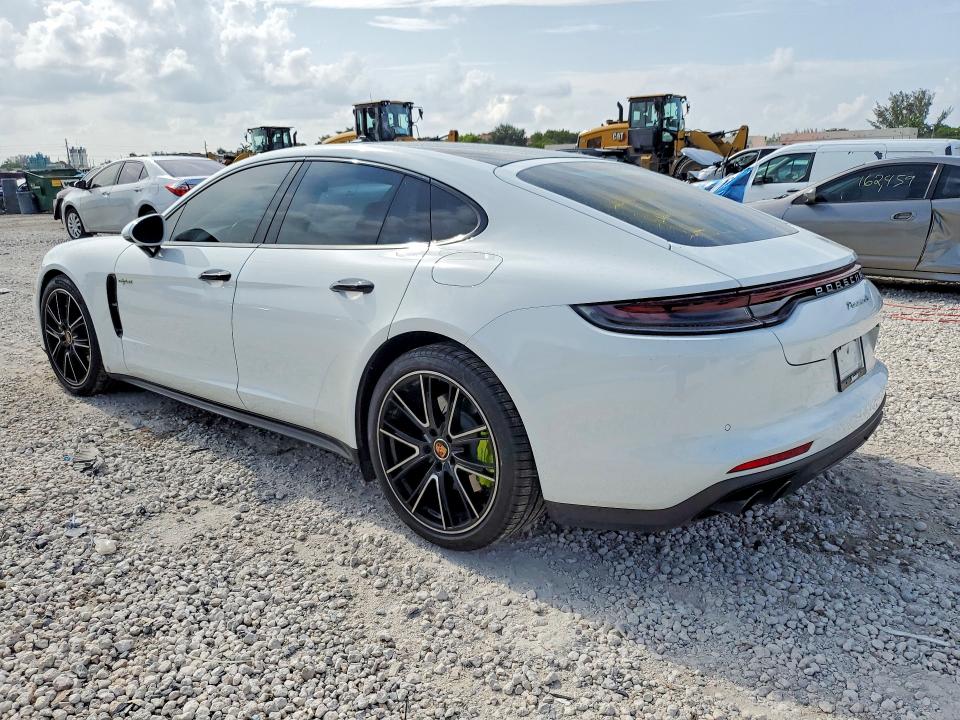 2021 Porsche Panamera VIN WP0AE2A71ML126756 COPART salvage auction — SIDE, Fl - Cert Of Title Slvg Rebuildable, sold $39,750 on 2026-09-15 (photo 2)
