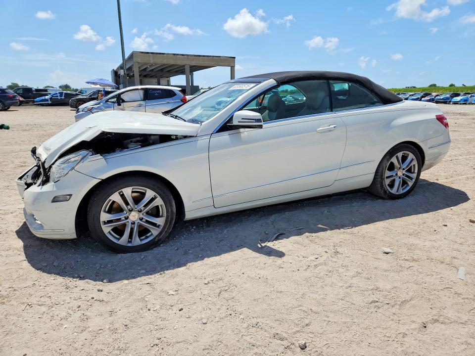 2011 Mercedes-benz E-klasse VIN WDDKK5GF3BF097873 COPART salvage auction — FRONT END, Fl - Cert Of Title Slvg Rebuildable, sold $500 on 2026-08-04 (photo 1)