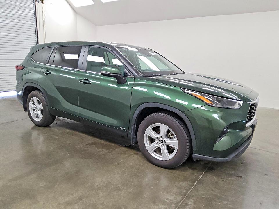 2024 Toyota Highlander hybrid VIN 5TDBBRCH5RS616117 COPART salvage auction — HAIL, Tx - Certificate Of Title, sold $15,600 on 2026-07-28 (photo 4)
