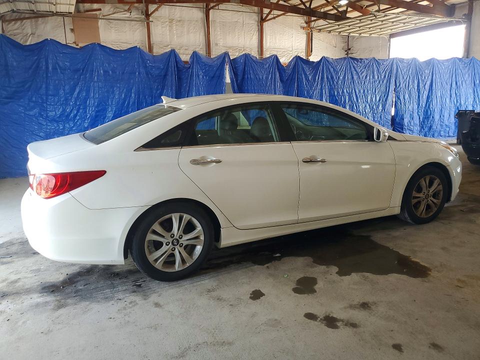 2011 Hyundai Sonata VIN 5NPEC4AC5BH118645 COPART salvage auction — NORMAL WEAR, Ky - Certificate Of Title, sold $800 on 2026-07-27 (photo 3)