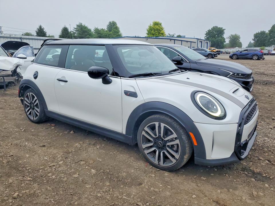 2024 Mini Cooper VIN WMW53DH02R2V71142 COPART salvage auction — REAR END, MD - CERT OF SALVAGE > 75% DAMAGE, sold $6,200 on 2026-08-03 (photo 4)