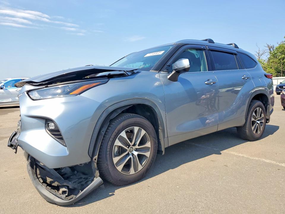 2021 Toyota VIN 5TDGZRBH7MS078242 COPART salvage auction — FRONT END, Pa - Certificate Of Salvage, sold $10,000 on 2026-07-13 (photo 1)