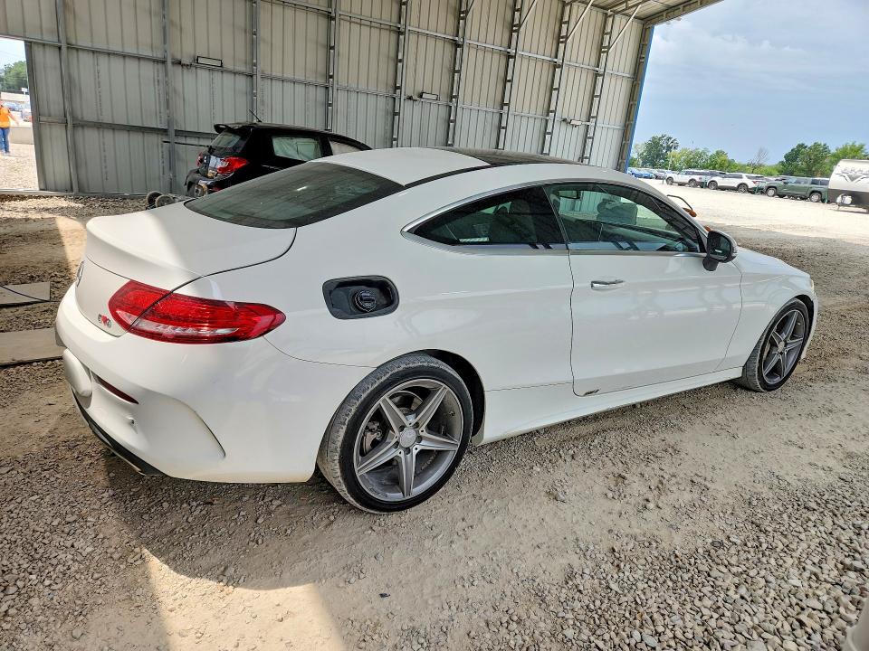 2017 Mercedes-benz C-klasse VIN WDDWJ4JB3HF392677 COPART salvage auction — MINOR DENT/SCRATCHES, Salvage Title, sold $3,100 on 2026-08-12 (photo 3)