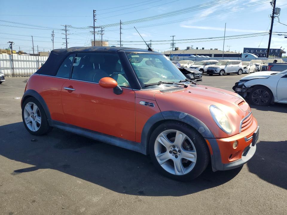 2006 Mini Cooper VIN WMWRH33586TK59185 COPART salvage auction — MINOR DENT/SCRATCHES, Ca - Salvage Certificate, sold $300 on 2026-07-29 (photo 4)