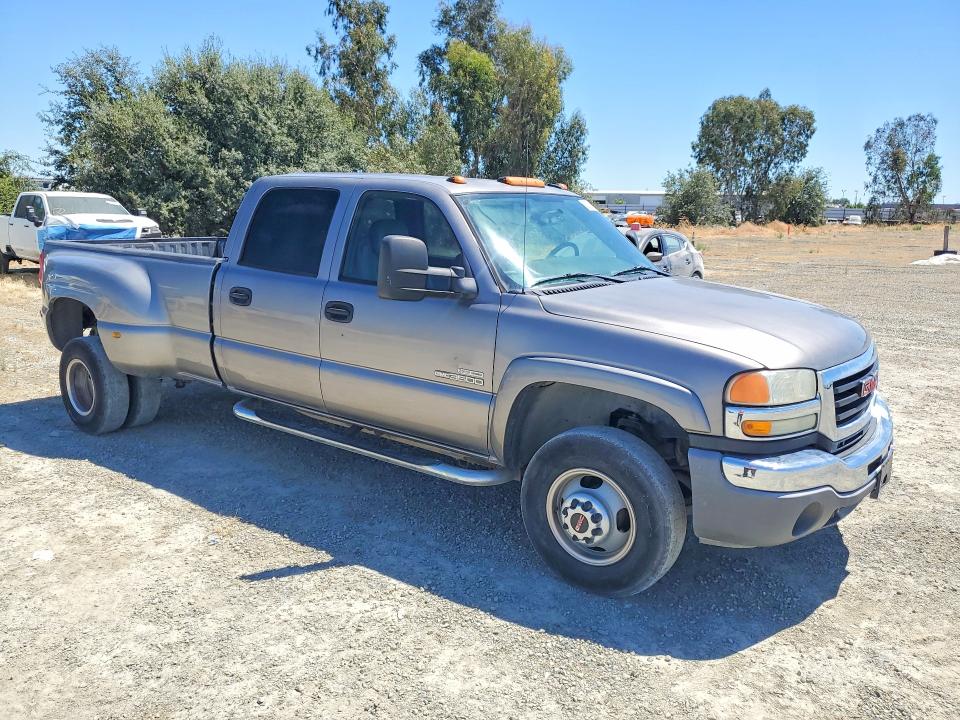 2007 Gmc VIN 1GTJK33D27F152092 COPART salvage auction — MINOR DENT/SCRATCHES, CA - SALVAGE CERTIFICATE, sold $10,100 on 2026-07-28 (photo 4)