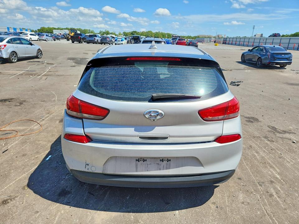 2018 Hyundai VIN KMHH35LE0JU010113 COPART salvage auction — SIDE, Salvage Title, sold $425 on 2026-07-20 (photo 6)