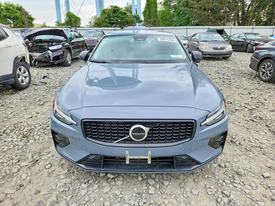 2024 Volvo S60 VIN 7JRL12FK8RG303967 COPART salvage auction — WATER/FLOOD, Salvage Title, sold $9,000 on 2026-08-24 (photo 5)