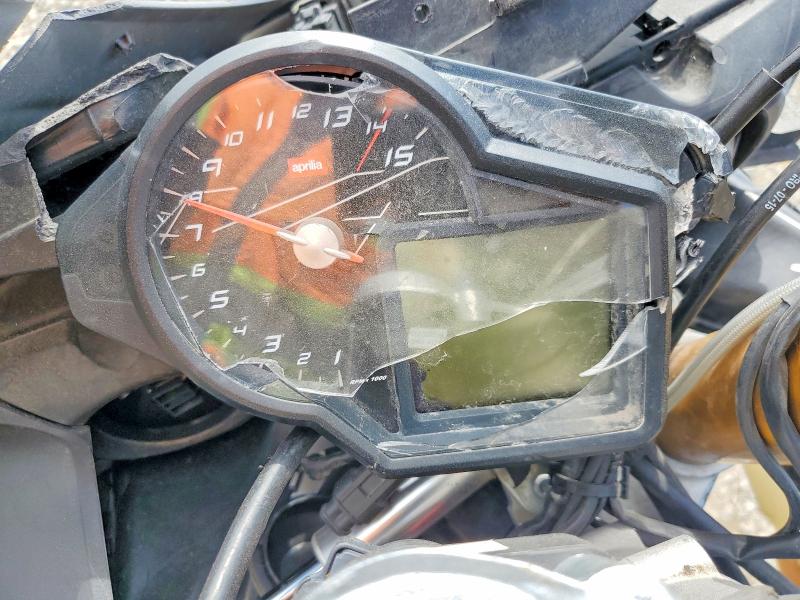 2016 Aprilia Rsv VIN ZD4RKUB01GS000324 COPART salvage auction — FRONT END, Nv - Dis/Dlr/Exp Only Salvage Title, sold $2,250 on 2026-07-31 (photo 7)