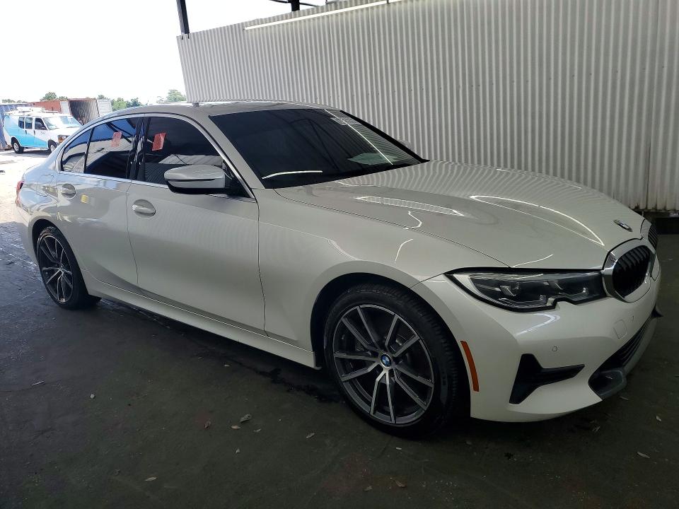 2021 BMW 3 series VIN 3MW5R1J07M8C11527 COPART salvage auction — MINOR DENT/SCRATCHES, FL - CERT OF TITLE SLVG REBUILDABLE, sold $11,500 on 2026-08-10 (photo 4)