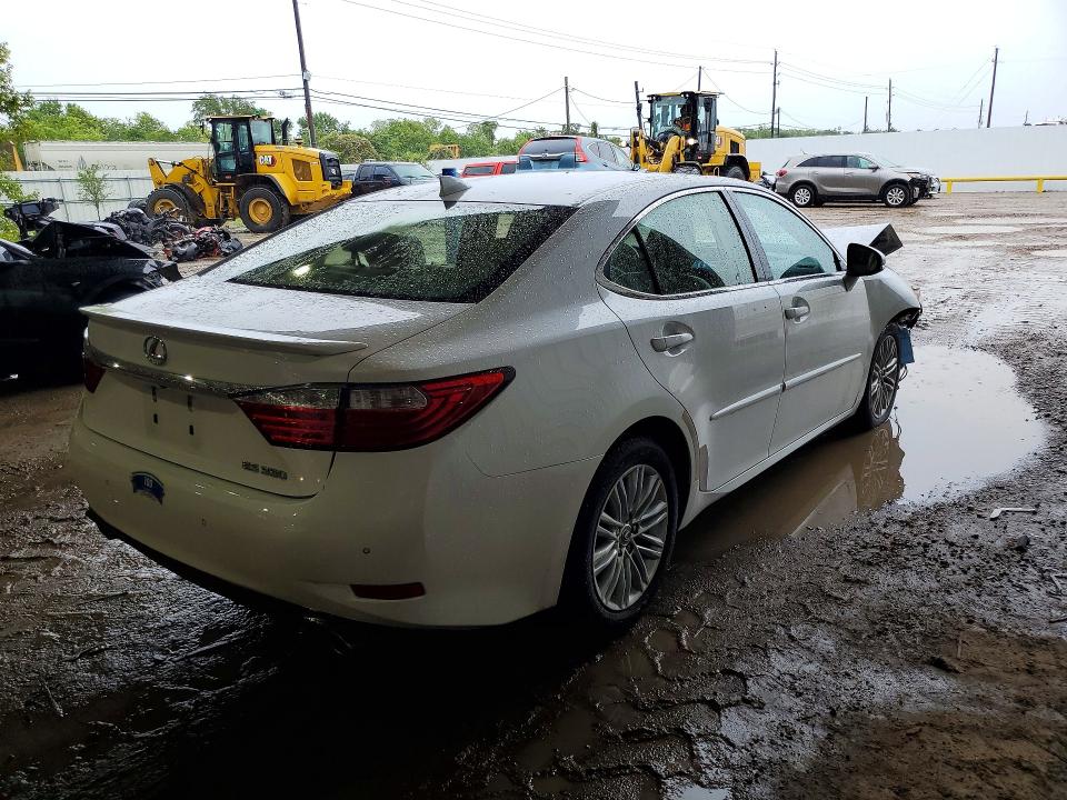 2015 Lexus Es 350 VIN JTHBK1GG0F2182015 COPART salvage auction — FRONT END, Tx - Salvage Vehicle Title, sold $1,100 on 2026-07-27 (photo 3)