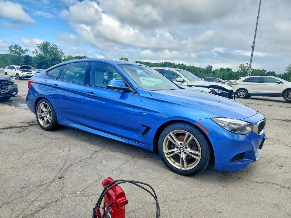 2019 BMW 3er VIN WBA8Z9C51KB220823 COPART salvage auction — WATER/FLOOD, Salvage Title, sold $3,750 on 2026-08-06 (photo 4)