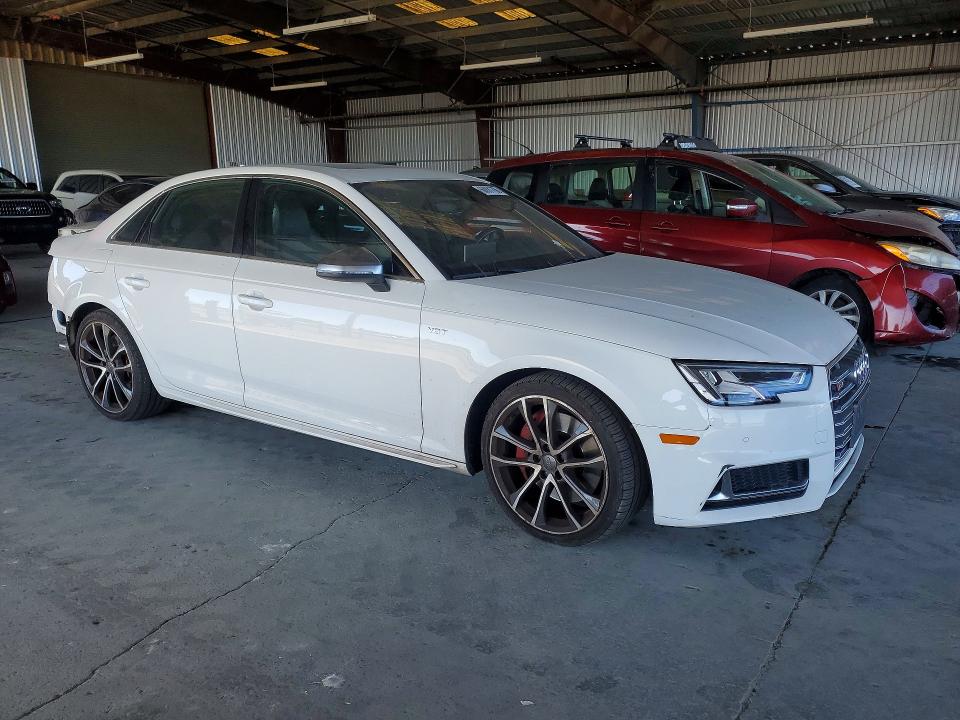 2018 Audi Rs4 VIN WAUB4AF42JA015458 COPART salvage auction — REAR END, CA - SALVAGE CERTIFICATE, sold $9,100 on 2026-07-27 (photo 4)