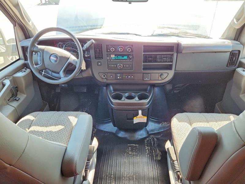 2025 Gmc Savana VIN 1GTW7AFP5S1270354 COPART salvage auction — WATER/FLOOD, Mi - Cert Of Title-Salvage Flood, sold $18,300 on 2026-08-05 (photo 8)