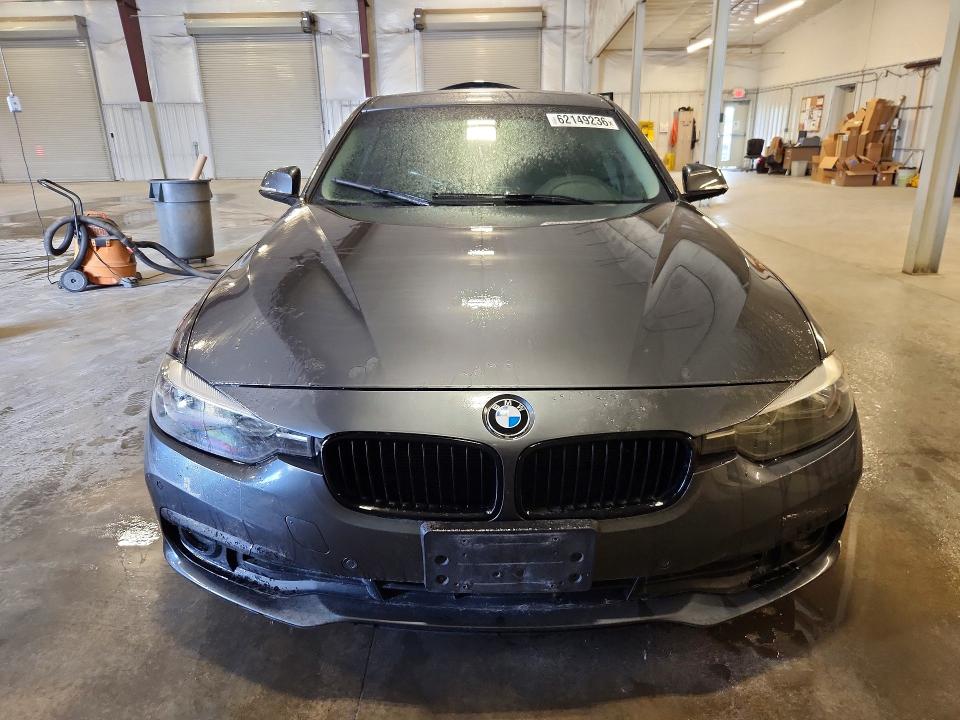 2017 BMW 3er VIN WBA8E5G56HNU22613 COPART salvage auction — MECHANICAL, MN - CERTIFICATE OF TITLE, sold $575 on 2026-07-27 (photo 5)