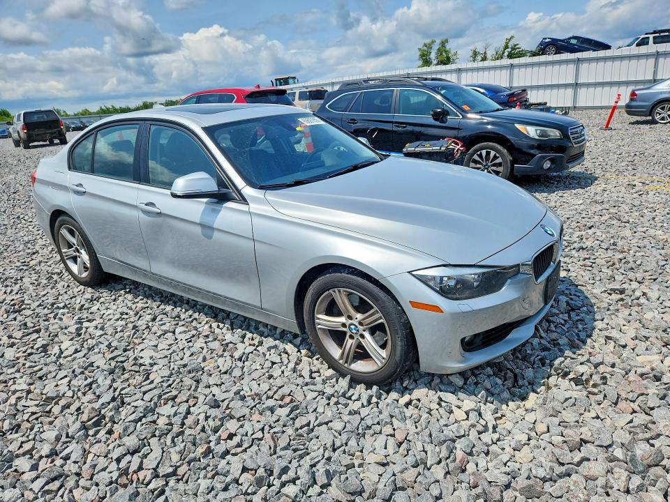 2013 BMW 3er VIN WBA3C3C56DF981481 COPART salvage auction — HAIL, WI - JUNKED VEHICLE BILL OF SALE, sold $975 on 2026-07-27 (photo 4)