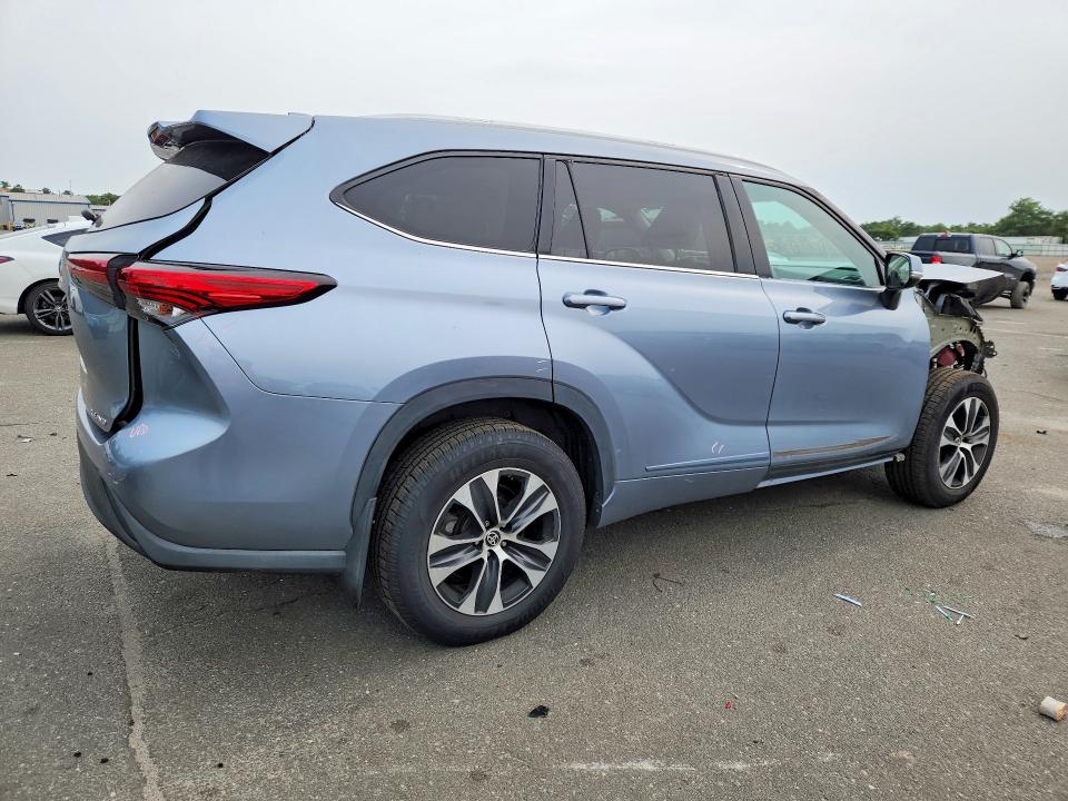 2022 Toyota Highlander VIN 5TDGZRBH8NS172650 COPART salvage auction — FRONT END, Ny - Mv-907A Salvage Certificate, sold $11,100 on 2026-08-21 (photo 3)