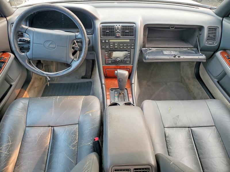 1992 Lexus Ls 400 VIN JT8UF11E3N0112605 COPART salvage auction — ENGINE BURN, NY - MV-907A SALVAGE CERTIFICATE, sold $475 on 2026-07-20 (photo 8)