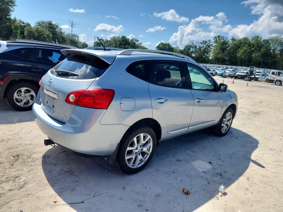 2013 Nissan Rogue sport VIN JN8AS5MT4DW028892 COPART salvage auction — MINOR DENT/SCRATCHES, Fl - Certificate Of Title, sold $350 on 2026-07-28 (photo 3)