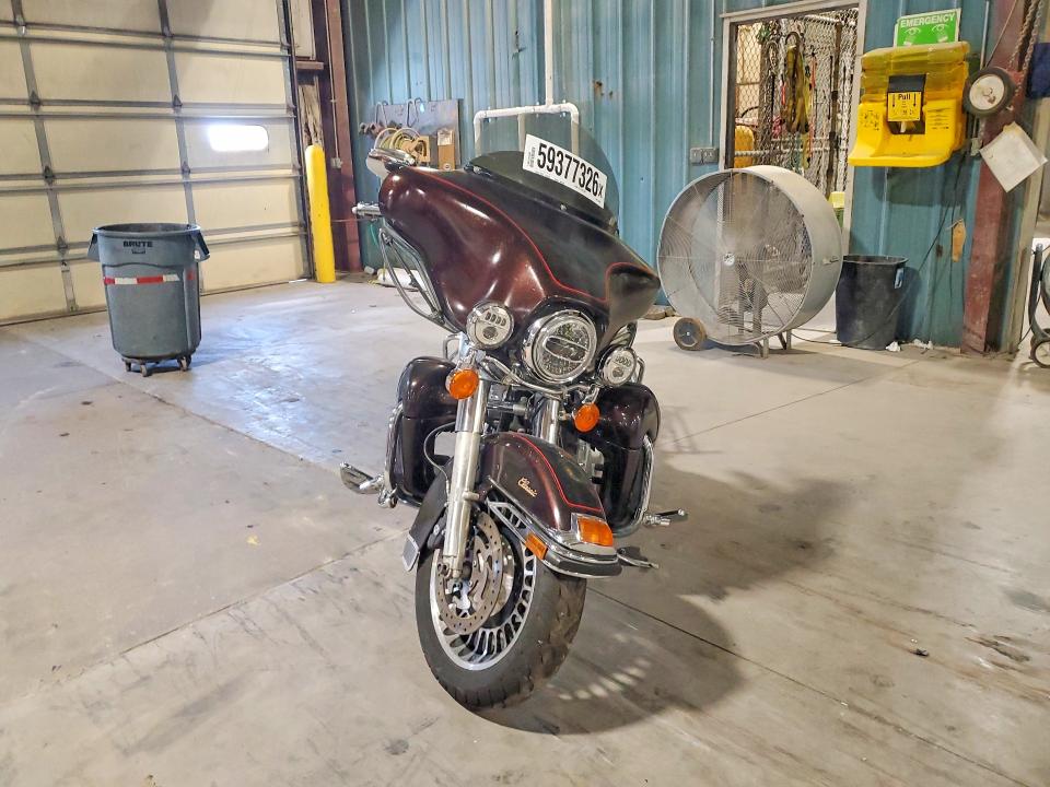 2011 Harley-davidson Flhtc VIN 1HD1FF414BB625466 COPART salvage auction — ALL OVER, TX - SALVAGE VEHICLE TITLE, sold $2,750 on 2026-09-18 (photo 2)