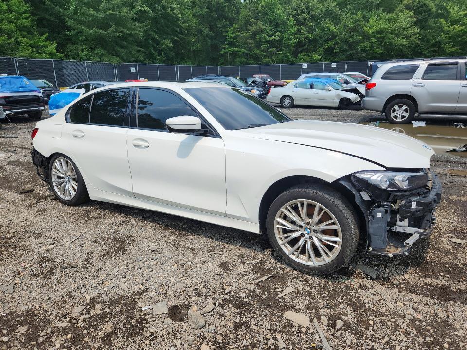 2023 BMW 3er VIN 3MW89FF09P8D04752 COPART salvage auction — FRONT END, Md - Certificate Of Title, sold $12,600 on 2026-07-31 (photo 4)