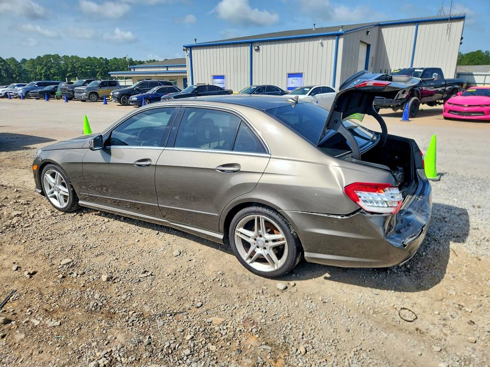 2011 Mercedes-benz E-klasse VIN WDDHF5GB0BA373547 COPART salvage auction — REAR END, Ms - Cert Of Title-Salvaged, sold $500 on 2026-08-14 (photo 2)
