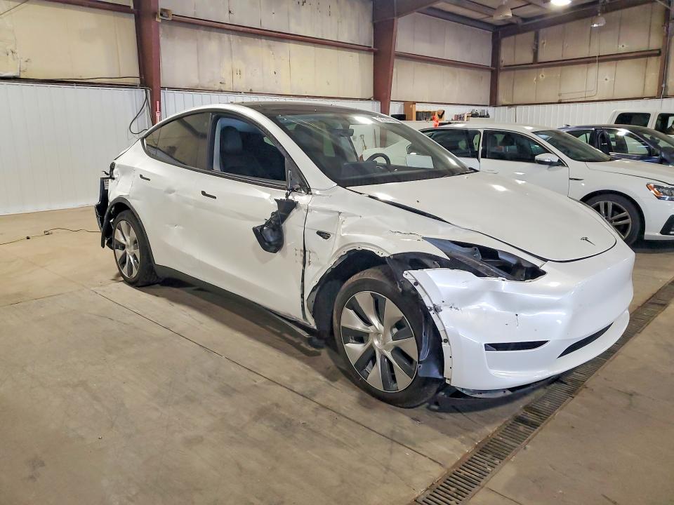 2023 Tesla Model y VIN 7SAYGDEE1PA066305 COPART salvage auction — REAR END, IA - CERT OF TITLE-SALVAGE TITLE, sold $200 on 2026-07-29 (photo 4)