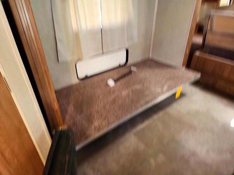 2018 Foresriver VIN 4X4TFL023JD418362 COPART salvage auction — WATER/FLOOD, FL - CERT OF TITLE-SLVG REBLD FLOOD, sold $1,750 on 2026-07-23 (photo 5)