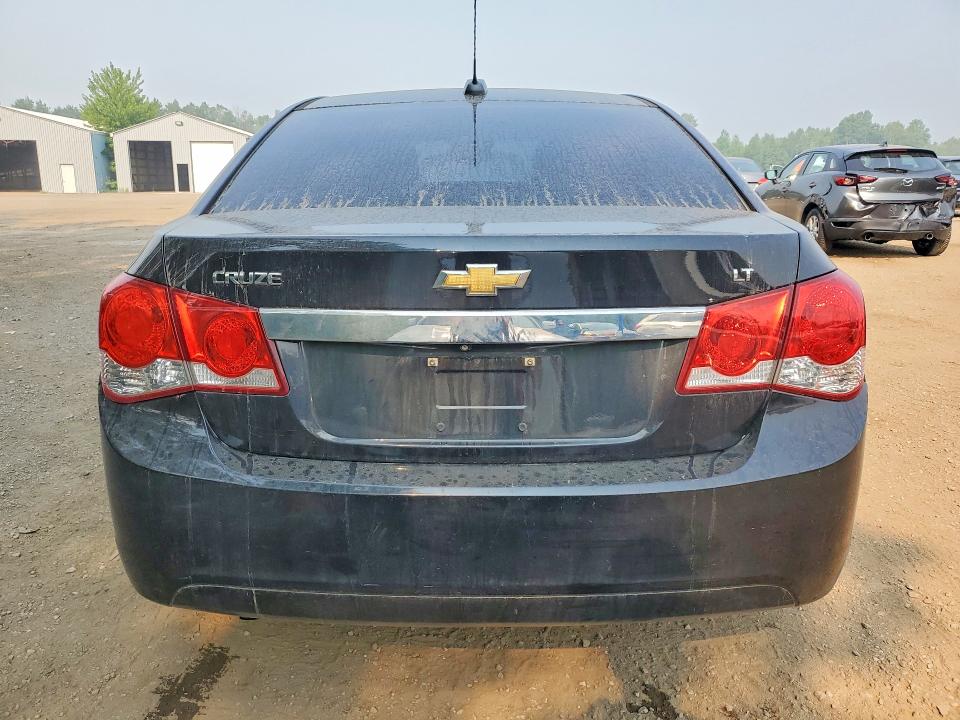2015 Chevrolet Cruze VIN 1G1PE5SB2F7238162 COPART salvage auction — FRONT END, ON - PERMIT NO BRAND - UNFIT, sold $200 on 2026-07-30 (photo 6)