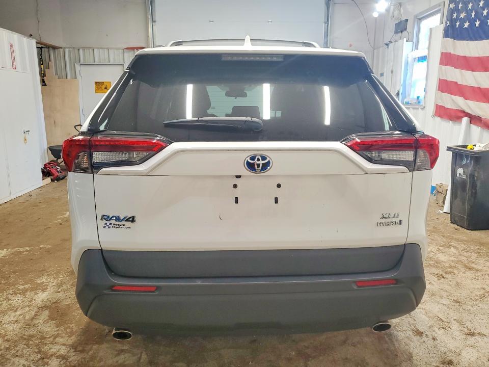 2021 Toyota Rav4 VIN 2T3RWRFVXMW113128 COPART salvage auction — MINOR DENT/SCRATCHES, ME - CERTIFICATE OF TITLE (P), sold $12,700 on 2026-07-28 (photo 6)