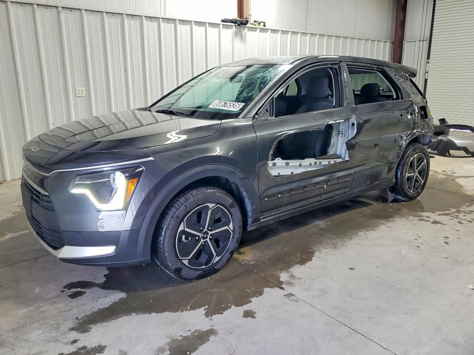 2026 Kia Niro VIN KNDCP3LE0T5322811 COPART salvage auction — REAR END, MO - CERTIFICATE OF TITLE, sold $1,300 on 2026-07-27 (photo 1)