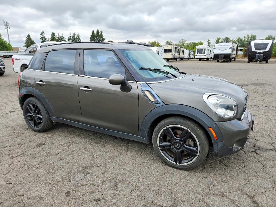 2011 Mini Cooper VIN WMWZC3C53BWL79953 COPART salvage auction — MINOR DENT/SCRATCHES, Wa - Vehicle Cert Of Ownership-Titl, sold $150 on 2026-08-03 (photo 4)