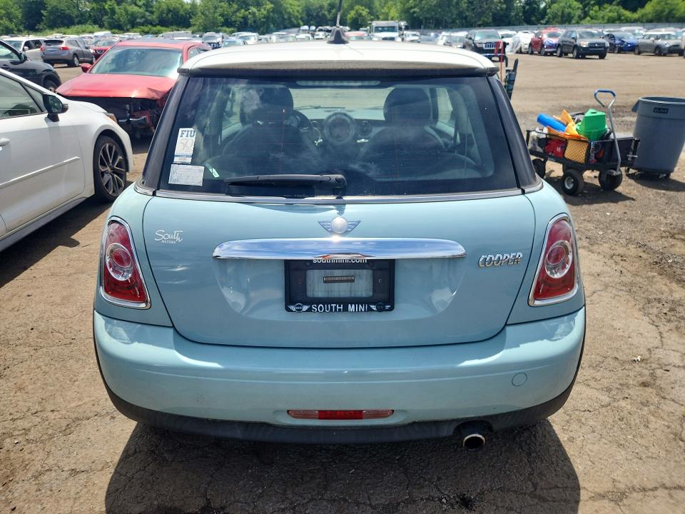 2013 Mini Cooper VIN WMWSU3C54DT684154 COPART salvage auction — MECHANICAL, Ct - Certificate Of Title, sold $550 on 2026-07-14 (photo 6)