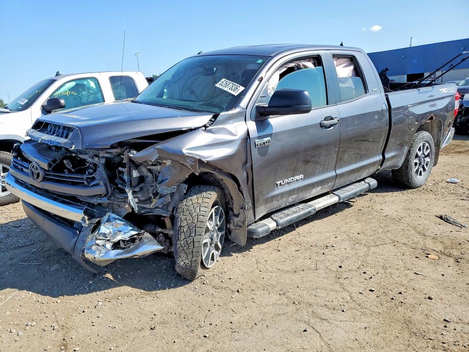 2015 Toyota Tundra VIN 5TFUW5F16FX451754 — COPART salvage auction photo