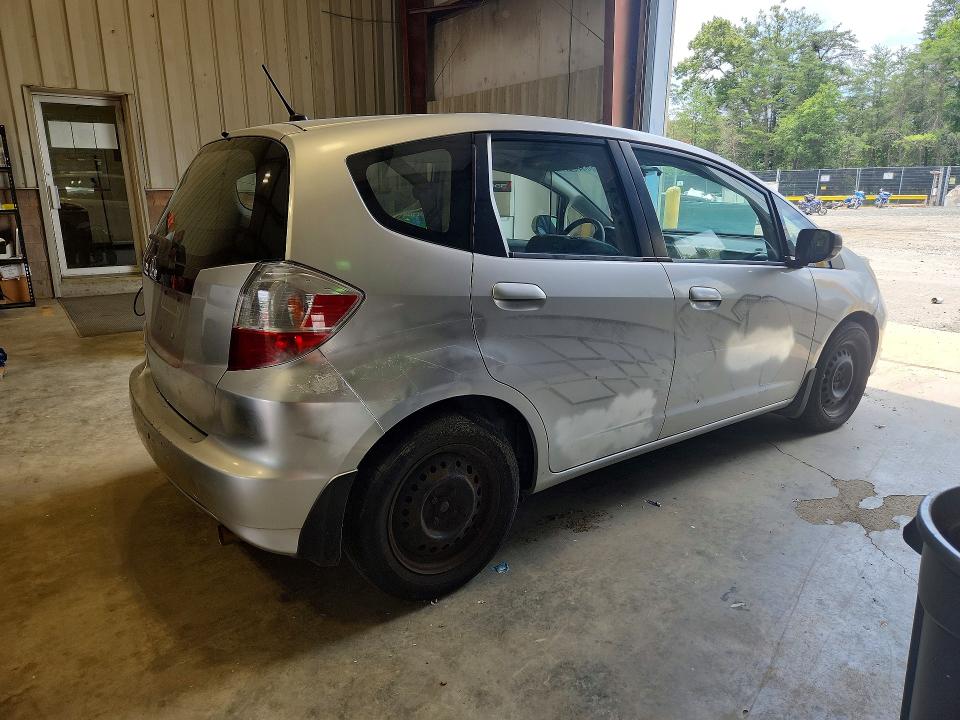 2012 Honda Fit VIN JHMGE8H32CS005575 COPART salvage auction — MINOR DENT/SCRATCHES, VA - CERTIFICATE OF TITLE, sold $225 on 2026-07-28 (photo 3)