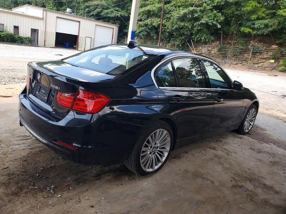 2015 BMW 3er VIN WBA3B5C51FF963424 COPART salvage auction — WATER/FLOOD, Al - Cert Of Title-Flood Salvage, sold $900 on 2026-07-14 (photo 3)