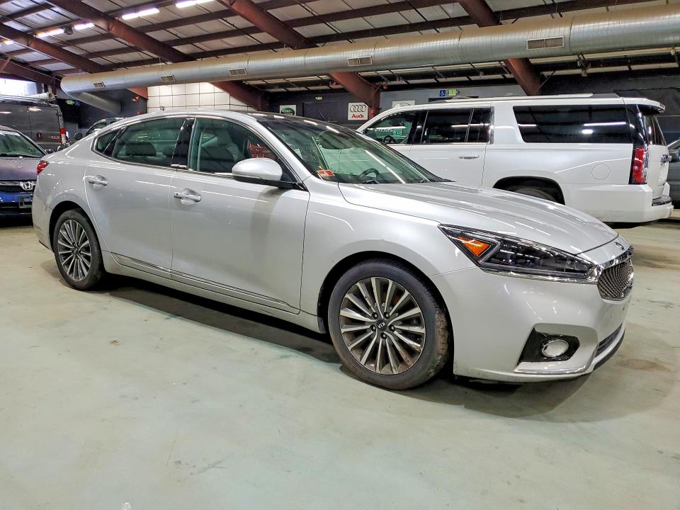 2017 Kia Cadenza VIN KNALC4J18H5089721 COPART salvage auction — MINOR DENT/SCRATCHES, Ri - Certificate Of Title (P), sold $1,000 on 2026-07-09 (photo 4)