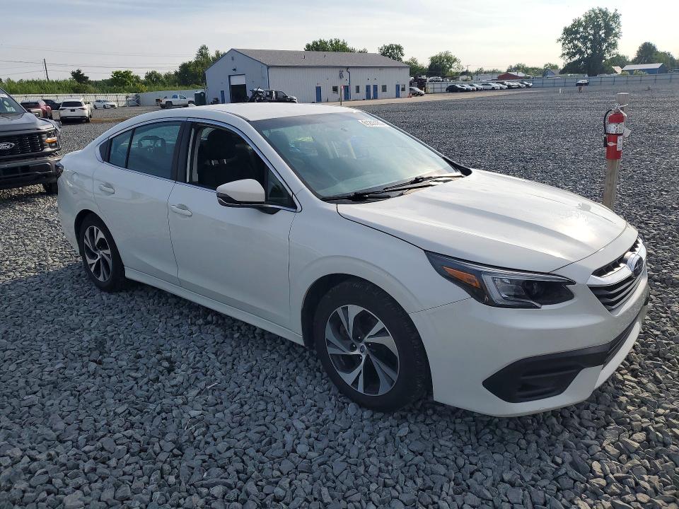 2020 Subaru LEGACY VIN 4S3BWAC60L3015114 COPART salvage auction — HAIL, Salvage Title, sold $10,600 on 2026-08-24 (photo 4)