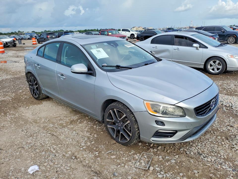 2018 Volvo S60 VIN YV126MFL6J2450896 COPART salvage auction — ALL OVER, TX - SALVAGE VEHICLE TITLE, sold $1,650 on 2026-07-30 (photo 4)