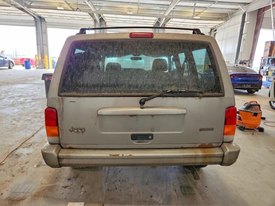 2001 Jeep Cherokee VIN 1J4FF58S11L540544 COPART salvage auction — MINOR DENT/SCRATCHES, NE - CERTIFICATE OF TITLE, sold $450 on 2026-08-18 (photo 6)