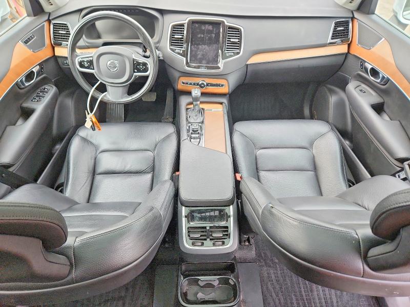 2021 Volvo Xc90 VIN YV4A221K8M1711159 COPART salvage auction — MINOR DENT/SCRATCHES, CT - CERT OF TITLE-SALVAGE, sold $12,900 on 2026-07-23 (photo 8)