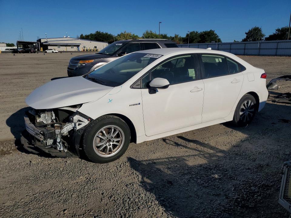 2021 Toyota Corolla VIN JTDEAMDE4MJ025127 COPART salvage auction — FRONT END, Ca - Salvage Certificate, sold $4,300 on 2026-07-21 (photo 1)