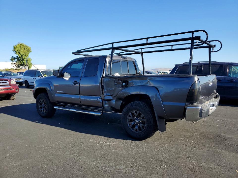 2014 Toyota Tacoma VIN 5TFTX4GNXEX035161 COPART salvage auction — SIDE, CA - SALVAGE CERTIFICATE, sold $4,700 on 2026-07-27 (photo 2)