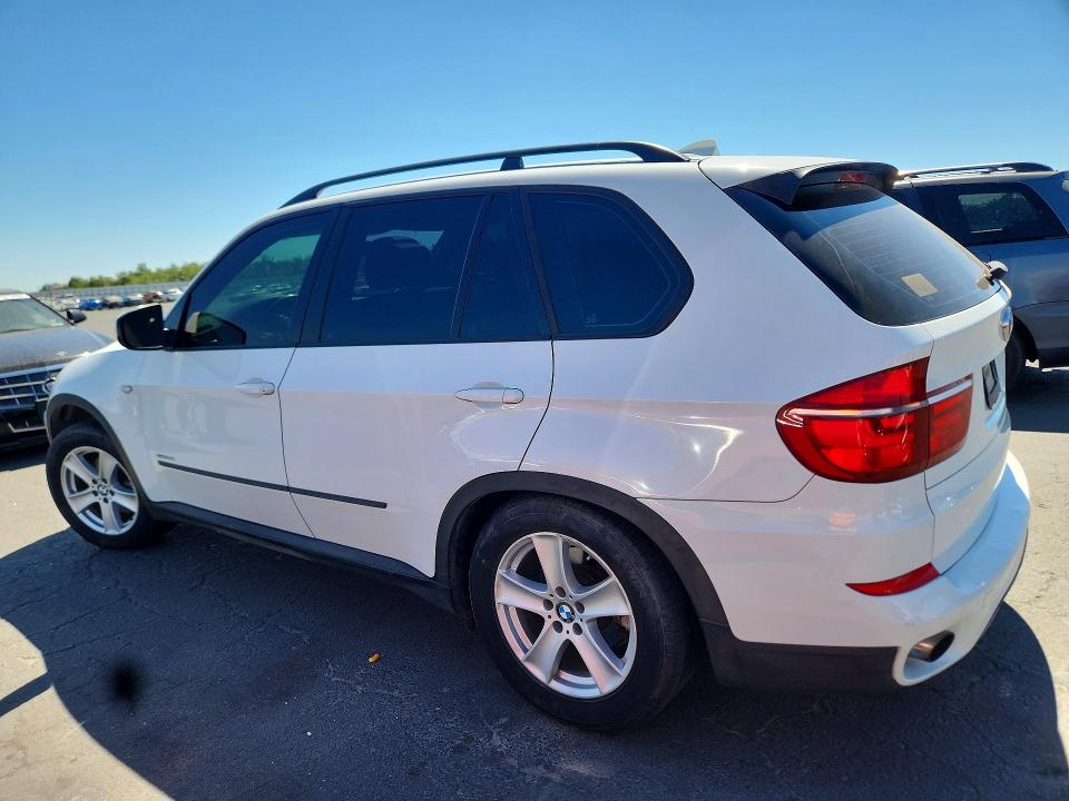 2013 BMW X5 VIN 5UXZV4C53D0B02441 COPART salvage auction — MECHANICAL, CA - DIS/DLR/EXP ONLY CLEAN TITLE, sold $150 on 2026-07-30 (photo 2)